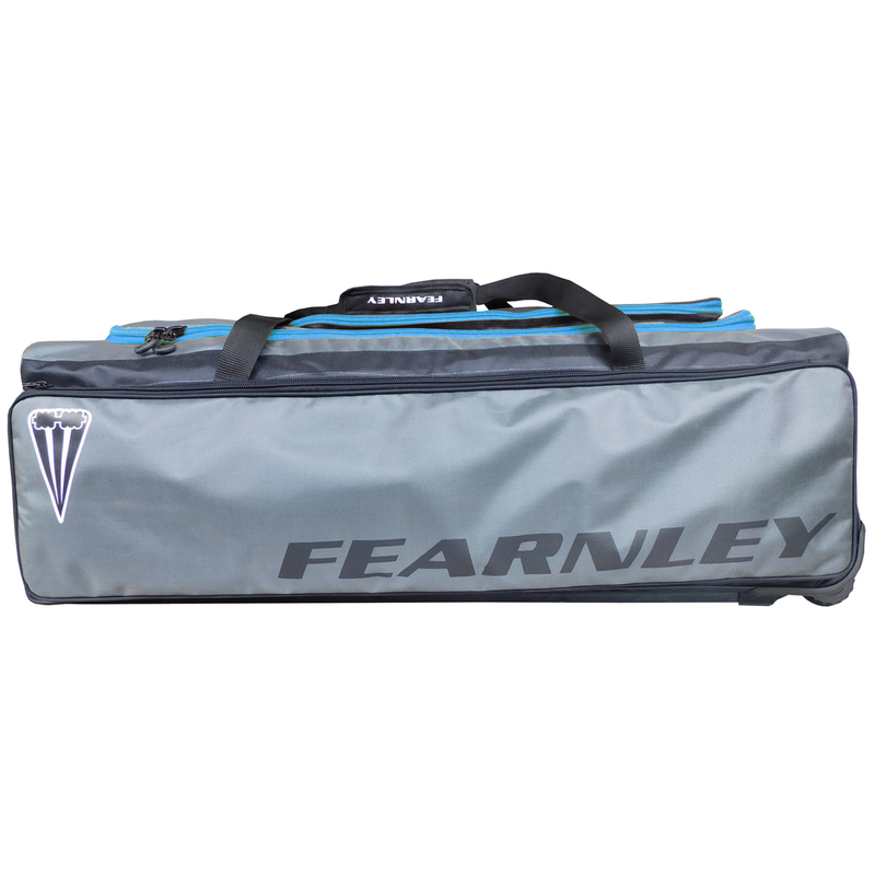 Cricket Bag  Duncan Fearnley Sabre Wheelie Bag