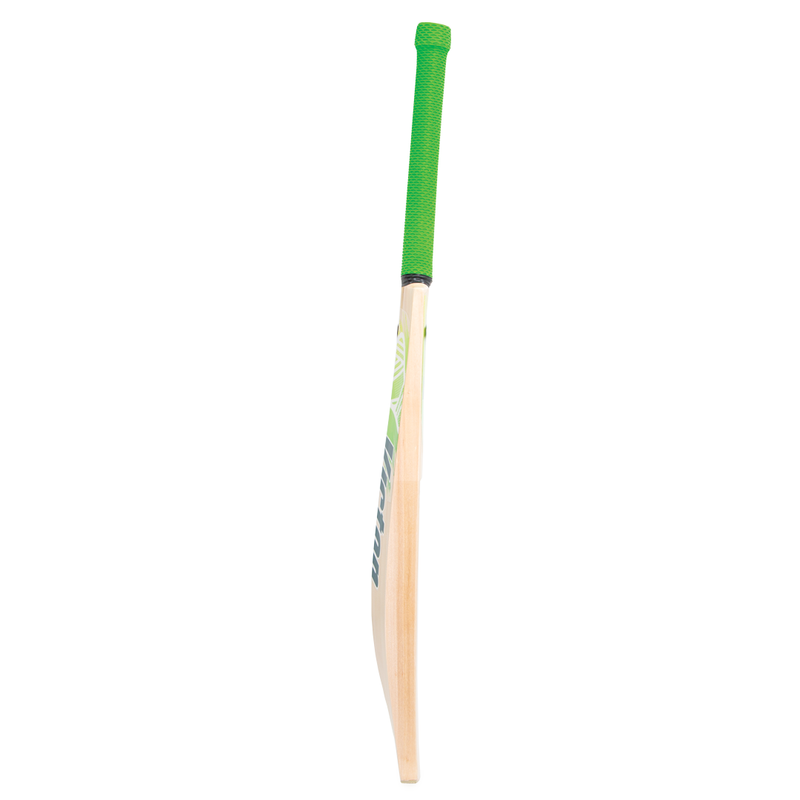 Victor Cricket Bat - Academy